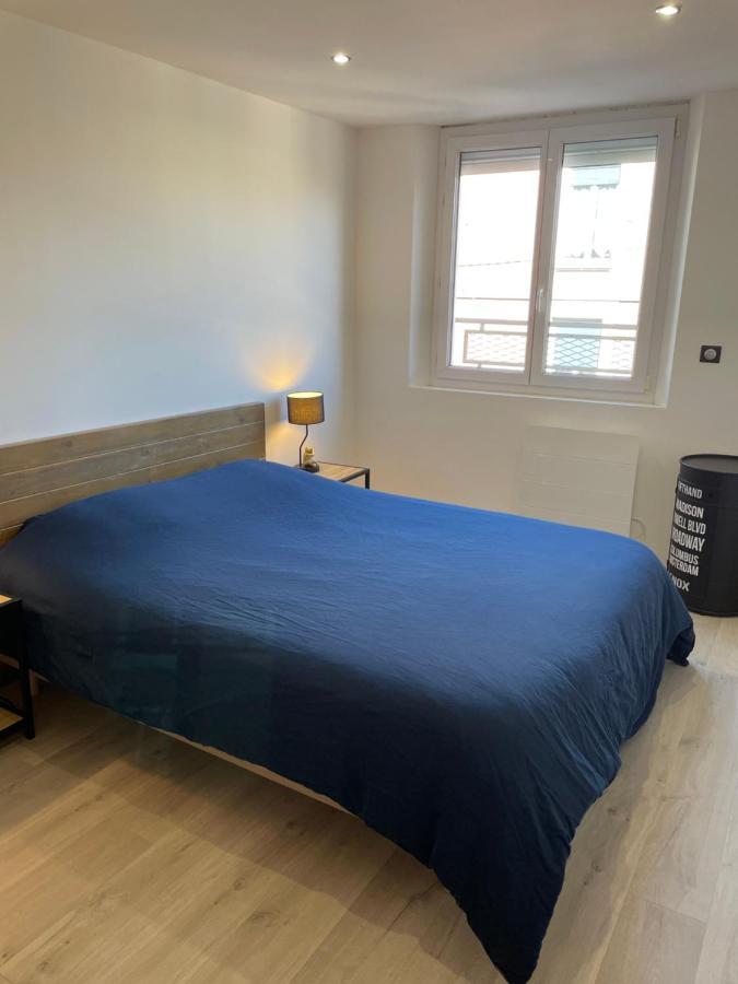 Appartement De Adrien Garage Prive Charleville-Mezieres Bagian luar foto